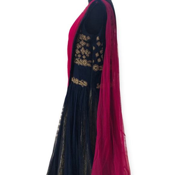 Indo-Western Gown with Attached Dupatta Gold Embellished Size Large - Picture 7 of 13